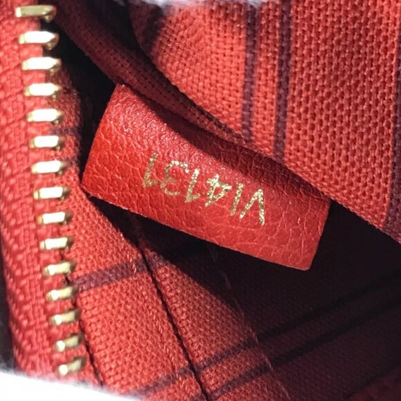 LOUIS VUITTON MonogramEmpreinte CitadinPM Shoulder Bucket with Pouch - Picture 11 of 16